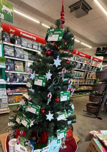 Weihnachtliches Plakat der Weihnachtsbaum-Aktion